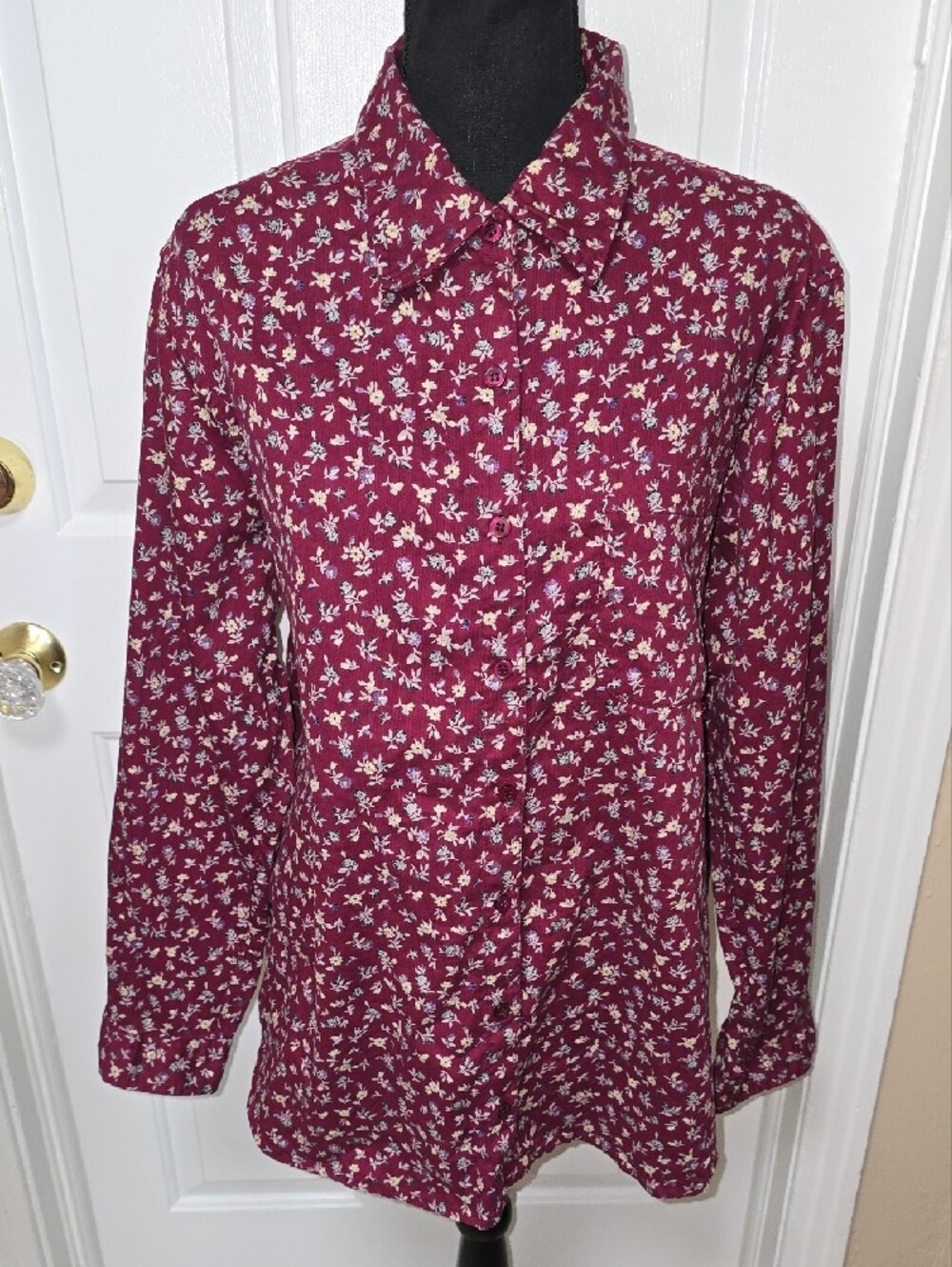 Dress Barn Classic Button-Up Shirt in Burgundy Floral Size 18W-20W - Picture 2 of 14